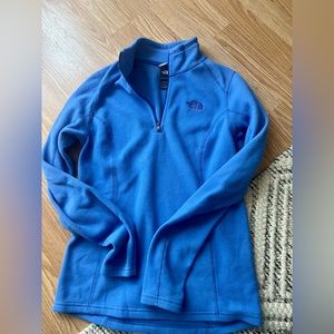 Blue xs Northface fleece pullover
